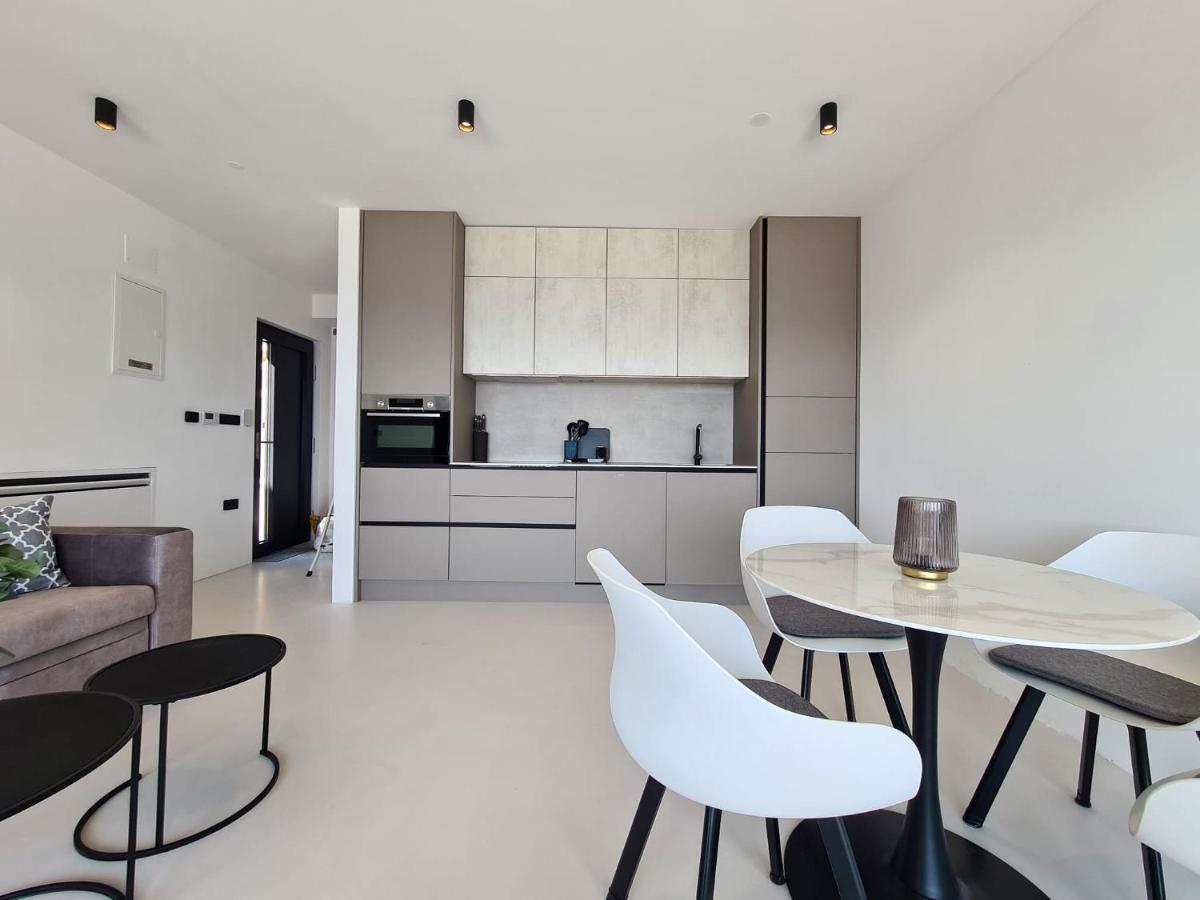 The Five Stars Croatia Apartment โนวีวีโนดอลสกี ภายนอก รูปภาพ